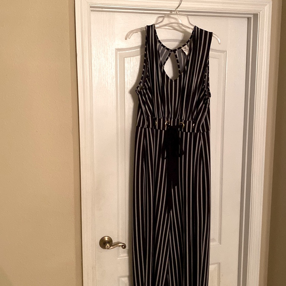 3x black white jumpsuit